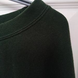 gildan dark forest green crew neck